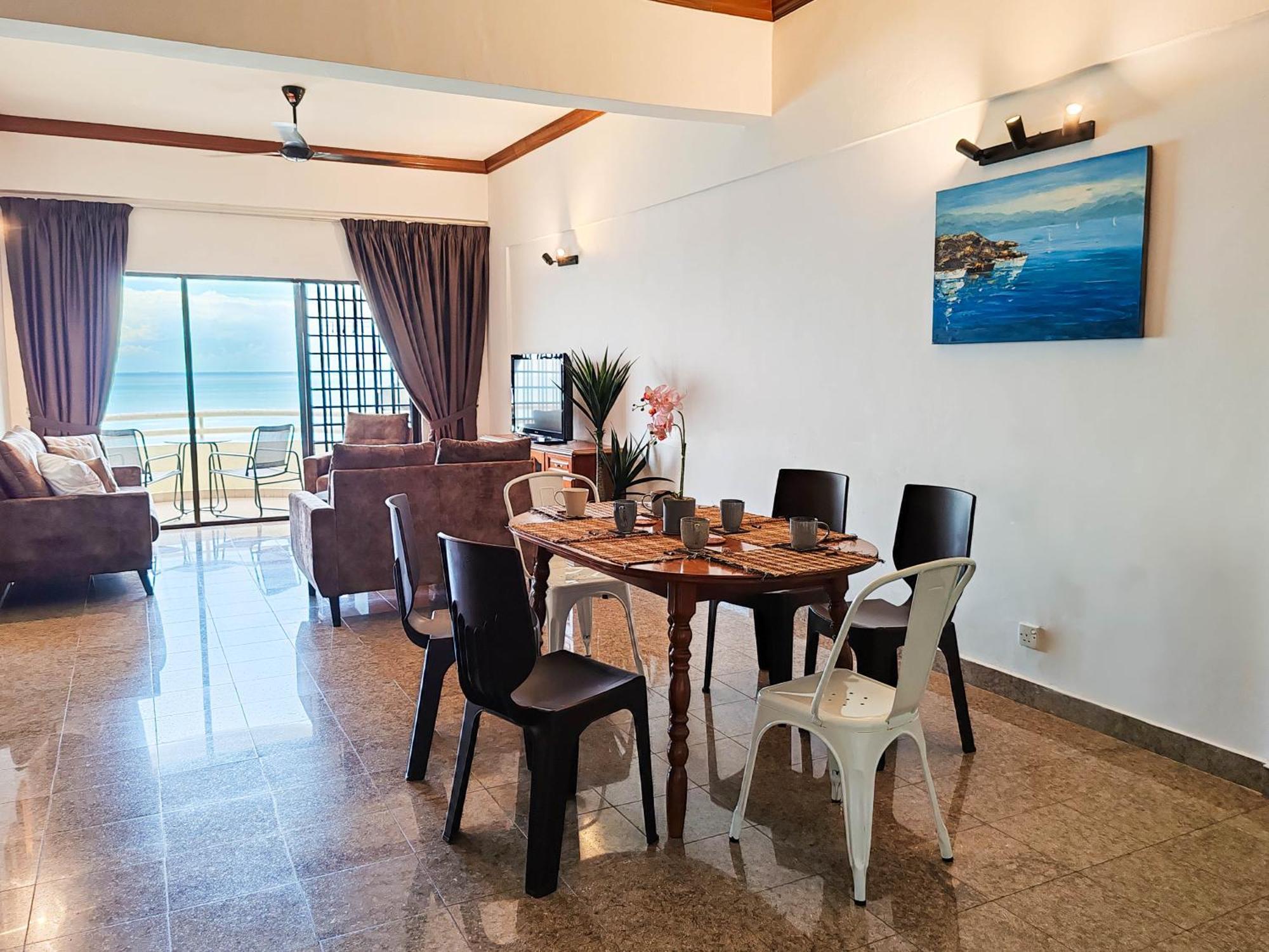 'Newly Refurbished' 'Sunny Seaview' At Regency With 2 Carpark By Shine Stay Порт-Діксон Екстер'єр фото