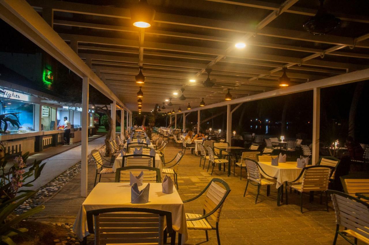 'Newly Refurbished' 'Sunny Seaview' At Regency With 2 Carpark By Shine Stay Порт-Діксон Екстер'єр фото